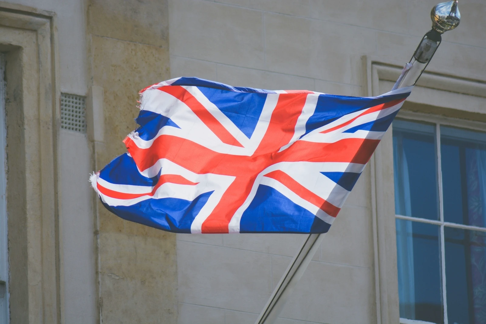 Are You a UK Tax Resident? Rules, Tests, and Expat Pitfalls
